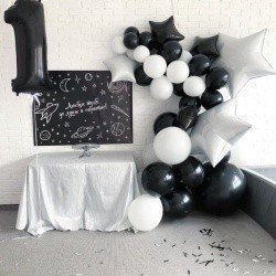 Фотозона из шаров на 1 год 