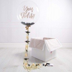 Коробка с шарами «Успех» золотой с черным