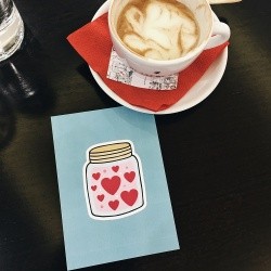 Открытка «Банка с сердечками»
