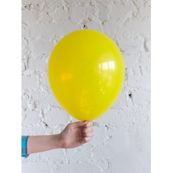Шар жёлтый полупрозрачный