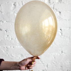 Шар с золотым глиттером