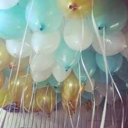 Шарики под потолок Золотая мята 15 шт