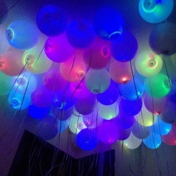 Светящиеся шары Белые А  50 шт (мигающий)