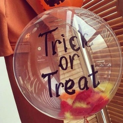 Шарик BUBBLE с яркими перьями